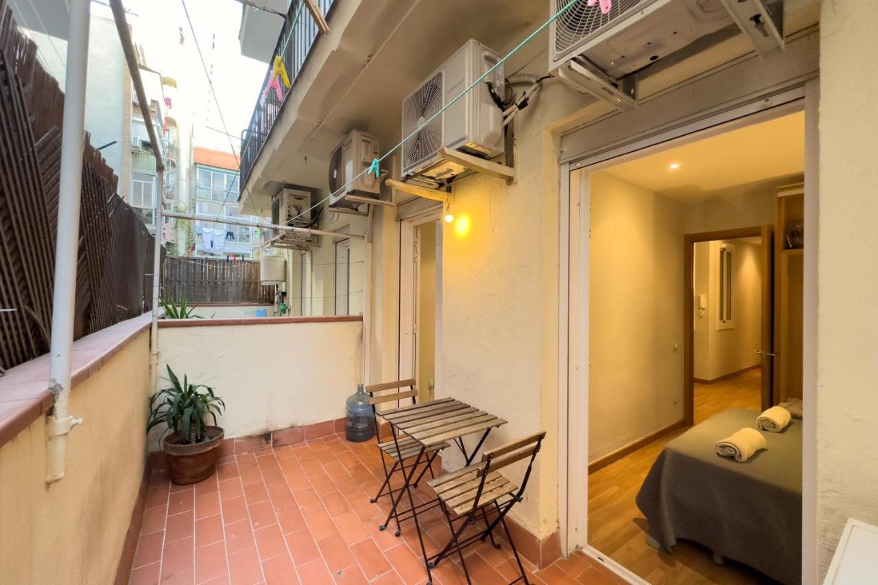 Aparteasy - Gracia Apartments Barcelona Exterior photo