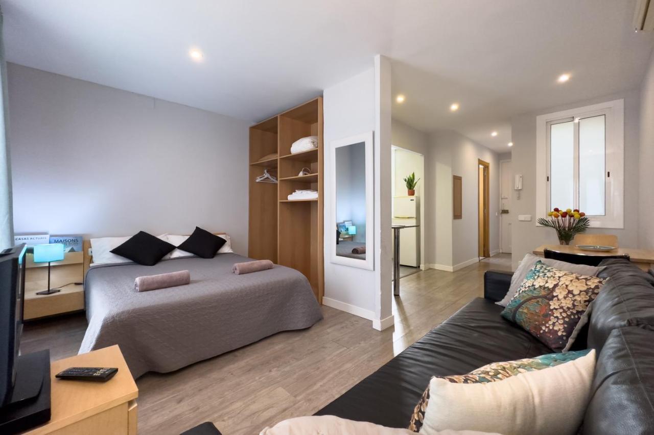 Aparteasy - Gracia Apartments Barcelona Exterior photo